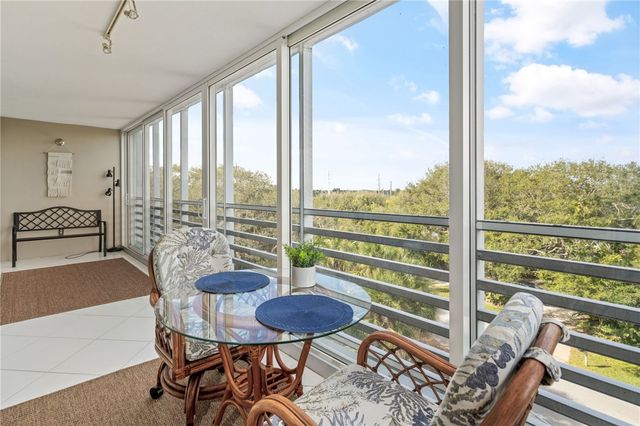 935 E Causeway Boulevard 401, Vero Beach, FL 32963