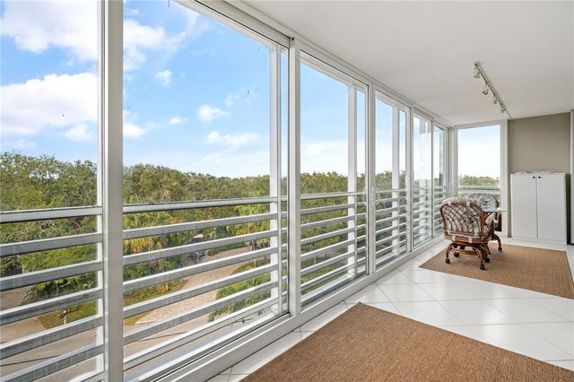 935 E Causeway Boulevard 401, Vero Beach, FL 32963