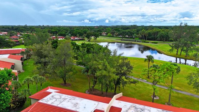 8410 CASA DEL LAGO E, Boca Raton, FL 33433