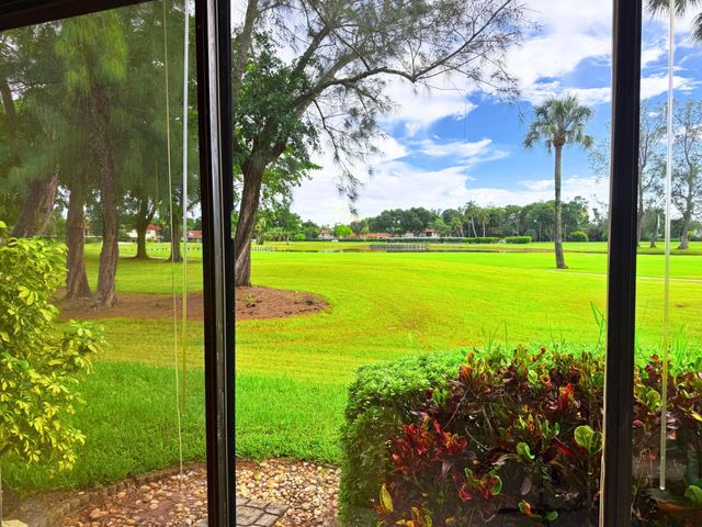 8410 CASA DEL LAGO E, Boca Raton, FL 33433