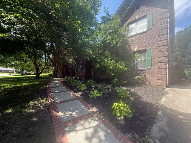 118 Whispering Woods Drive, Richmond, KY 40475