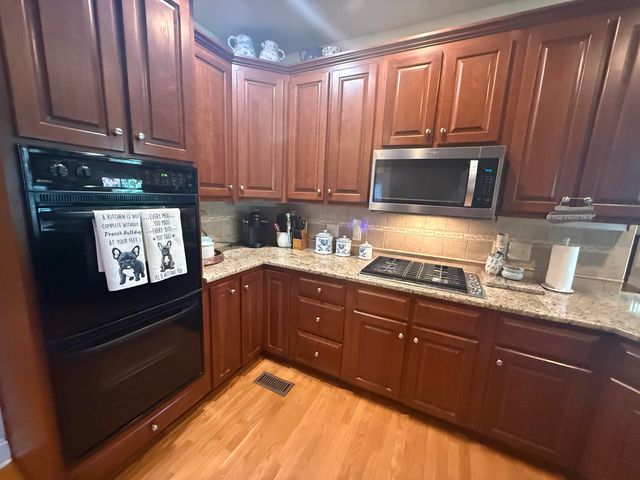 118 Whispering Woods Drive, Richmond, KY 40475