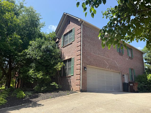 118 Whispering Woods Drive, Richmond, KY 40475