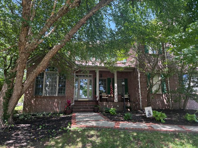 118 Whispering Woods Drive, Richmond, KY 40475