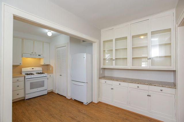 1632 Bonnie Brae Street A, Houston, TX 77006