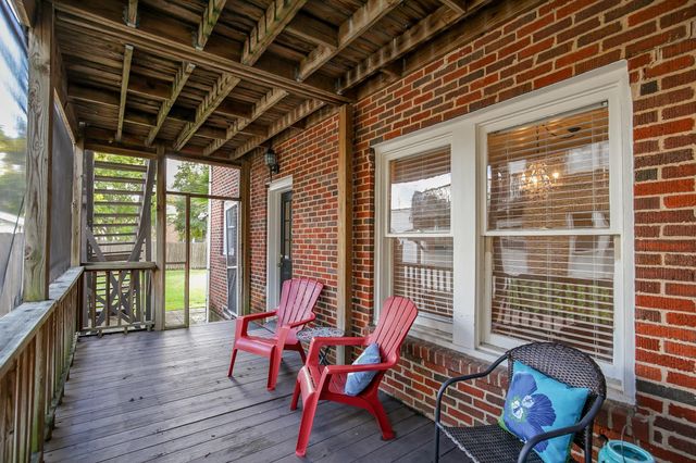 1632 Bonnie Brae Street A, Houston, TX 77006