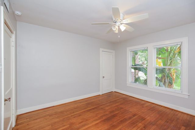 1632 Bonnie Brae Street A, Houston, TX 77006