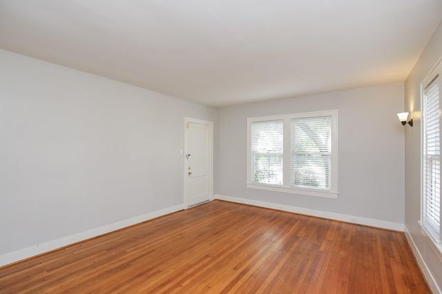 1632 Bonnie Brae Street A, Houston, TX 77006