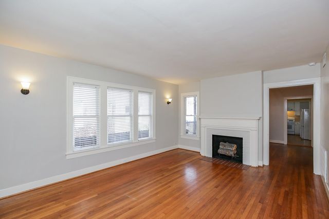 1632 Bonnie Brae Street A, Houston, TX 77006