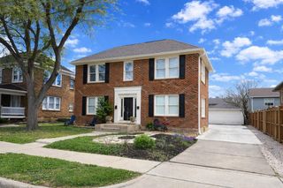 1632 Bonnie Brae Street A, Houston, TX 77006