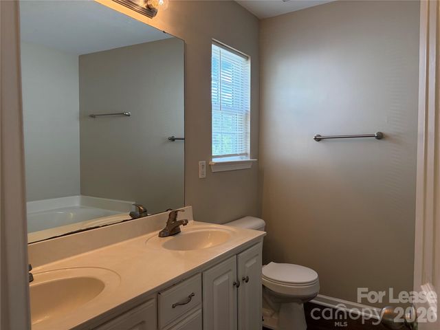 3707 Rocky Brook Court, Charlotte, NC 28269