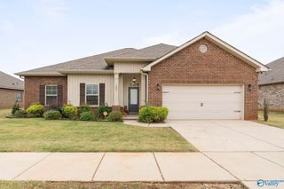 609 Willow Crest SW, Madison, AL 35756