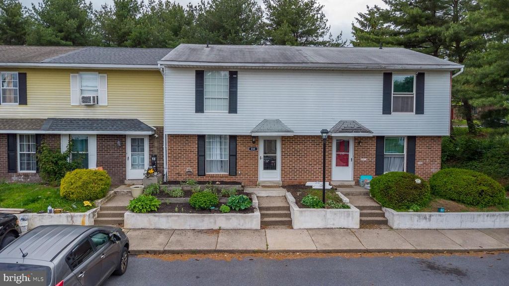 133 PHEASANT CT, Hamburg, PA 19526