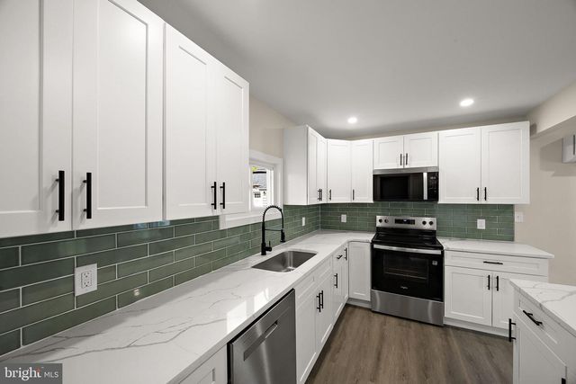 436 S 9TH ST, North Wales, PA 19454