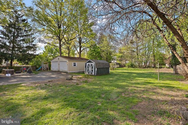 436 S 9TH ST, North Wales, PA 19454