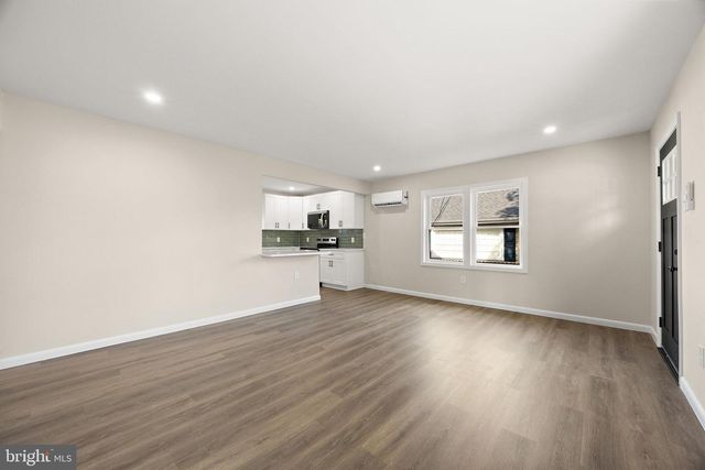 436 S 9TH ST, North Wales, PA 19454