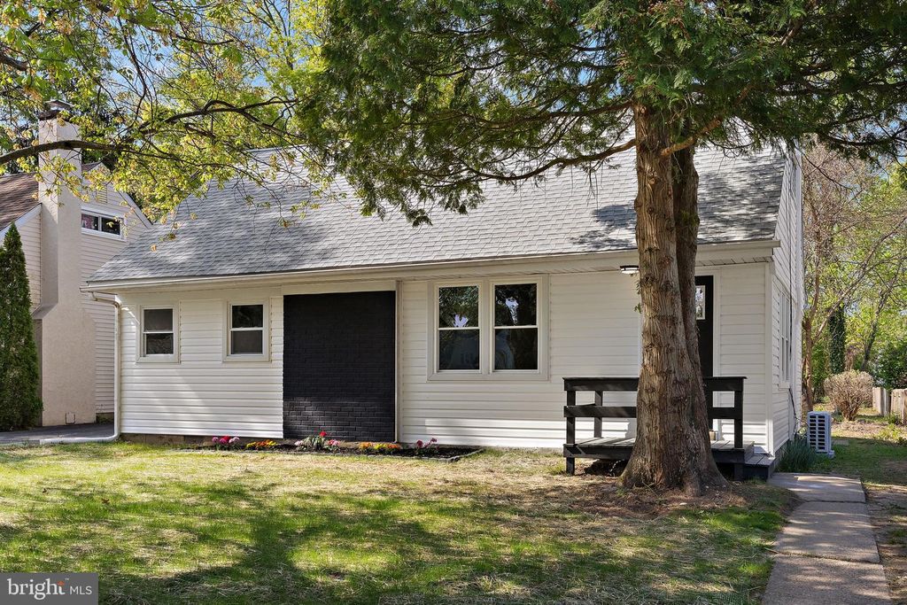 436 S 9TH ST, North Wales, PA 19454