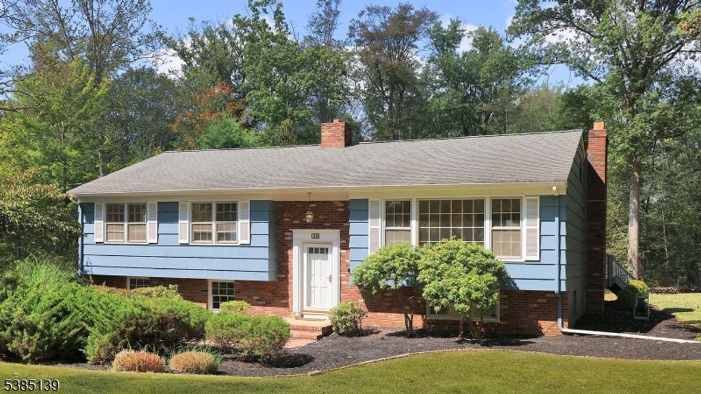 59 Ferguson Rd, Warren Twp., NJ 07059