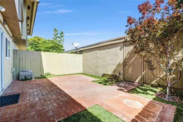 10462 Rio Grande Court, Fountain Valley, CA 92708