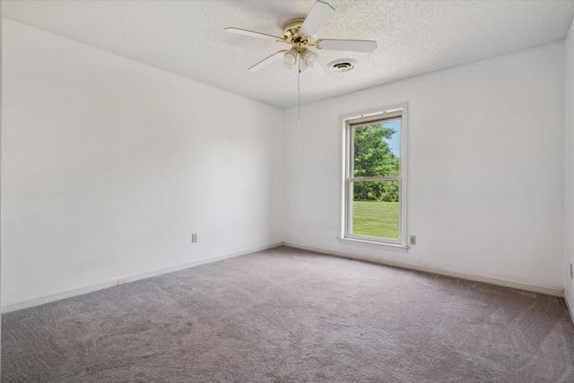8783 DEADFALL RD, Millington, TN 38053