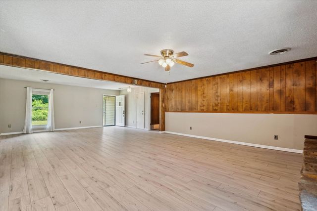 8783 DEADFALL RD, Millington, TN 38053