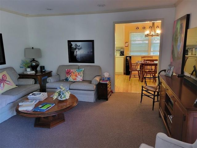 1700 Twin Oaks Drive, Harrisonville, MO 64701