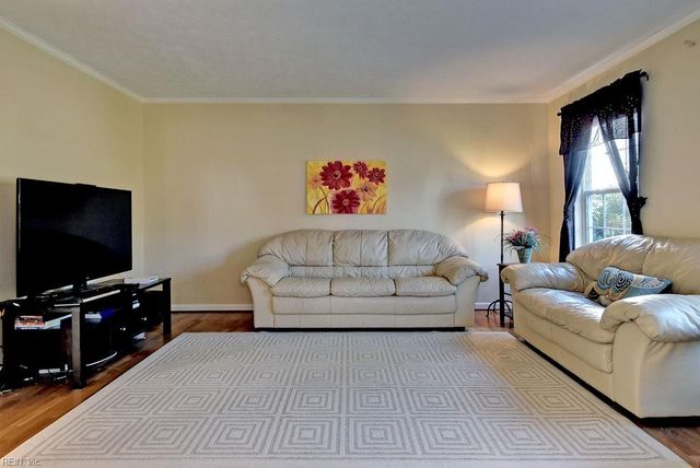 110 Bugle CT, Yorktown, VA 23693
