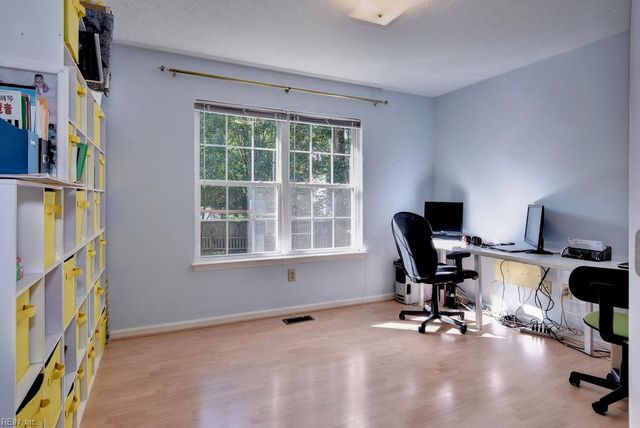110 Bugle CT, Yorktown, VA 23693
