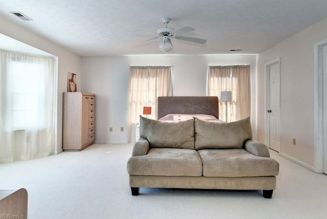 110 Bugle CT, Yorktown, VA 23693