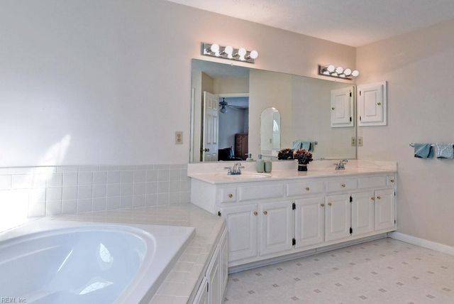 110 Bugle CT, Yorktown, VA 23693