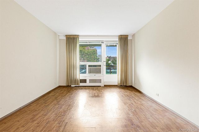 97-37 63rd Road 2B, Rego Park, NY 11374