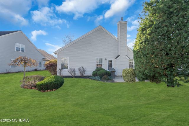 45 Tuscany Circle, Manchester, NJ 08759