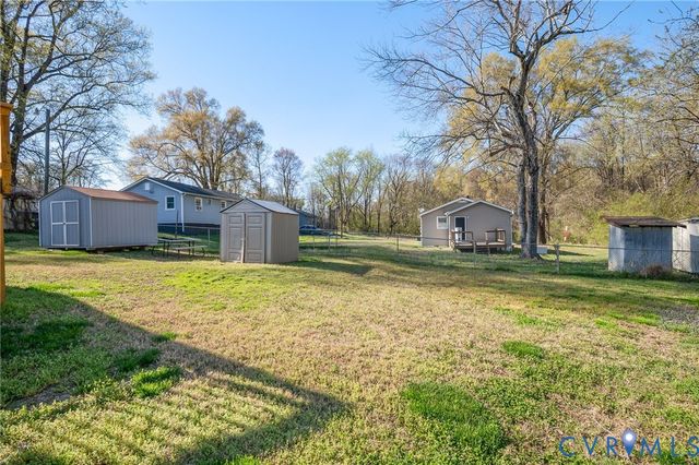 1822 New Lincoln Cir, Hopewell, VA 23860