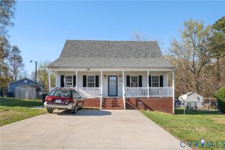 1822 New Lincoln Cir, Hopewell, VA 23860