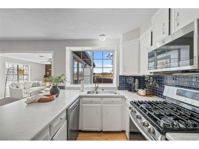 2701 S Jasper St, Aurora, CO 80013