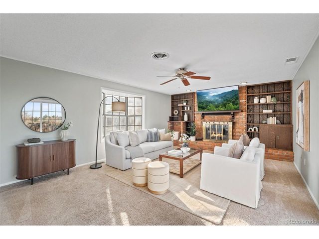 2701 S Jasper St, Aurora, CO 80013