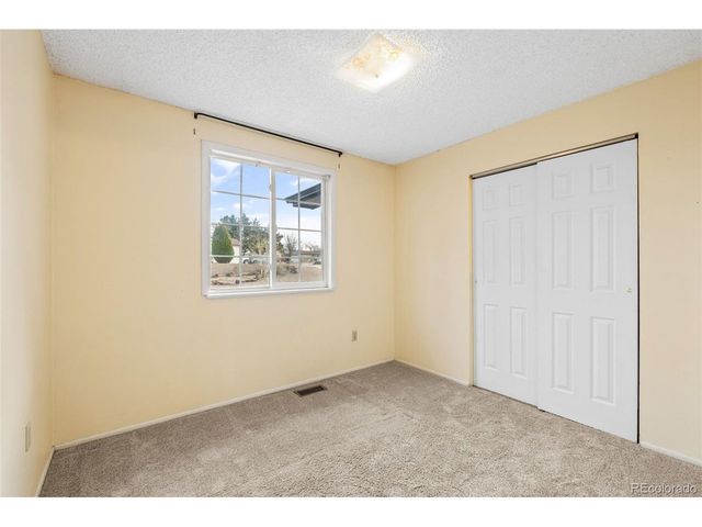 2701 S Jasper St, Aurora, CO 80013