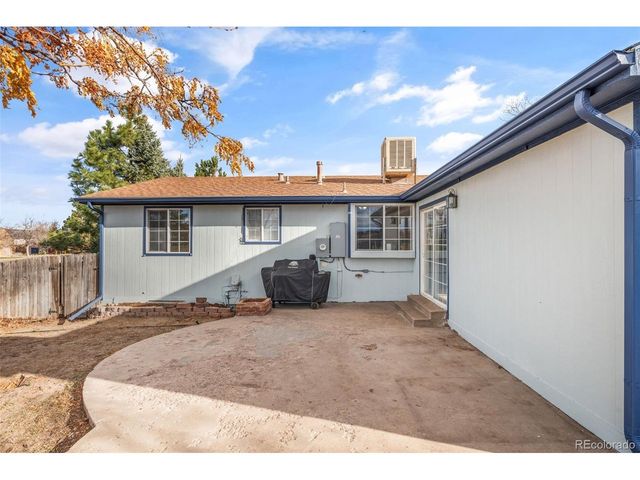 2701 S Jasper St, Aurora, CO 80013