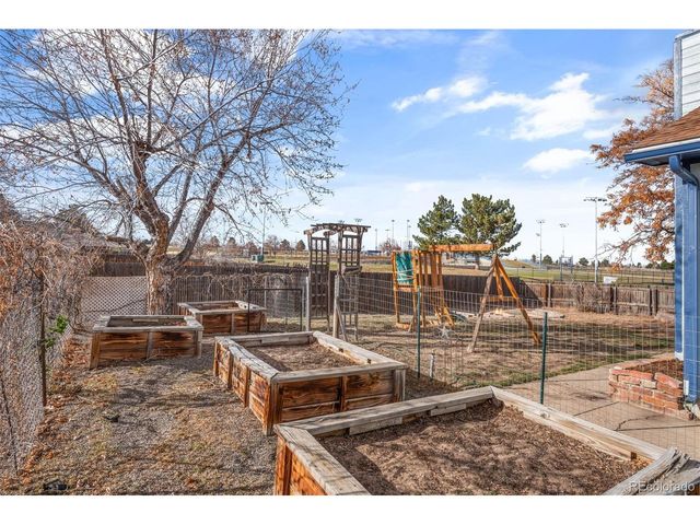 2701 S Jasper St, Aurora, CO 80013