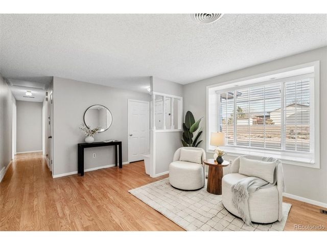 2701 S Jasper St, Aurora, CO 80013