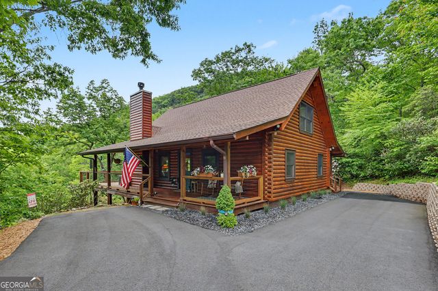 481 Top O Pinnacle Drive, Clayton, GA 30525