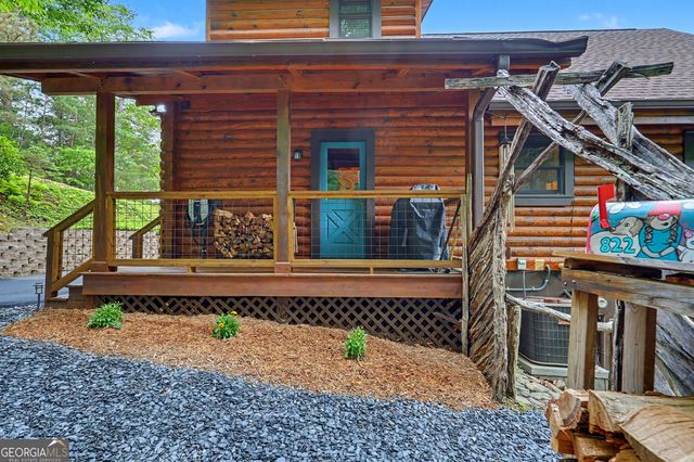 481 Top O Pinnacle Drive, Clayton, GA 30525