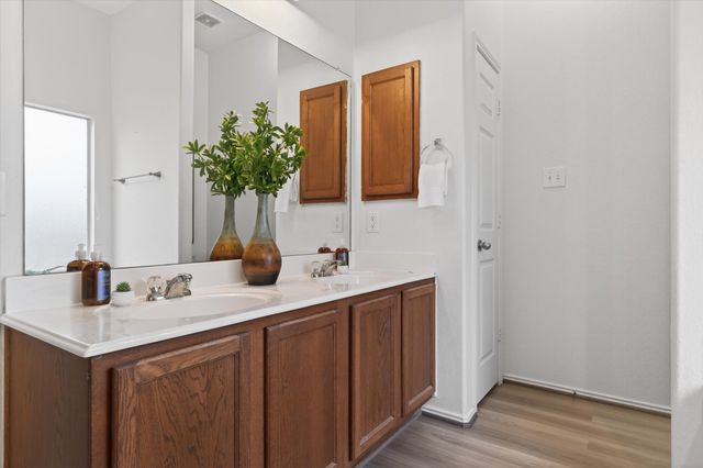 1220 Goldeneye, Aubrey, TX 76227