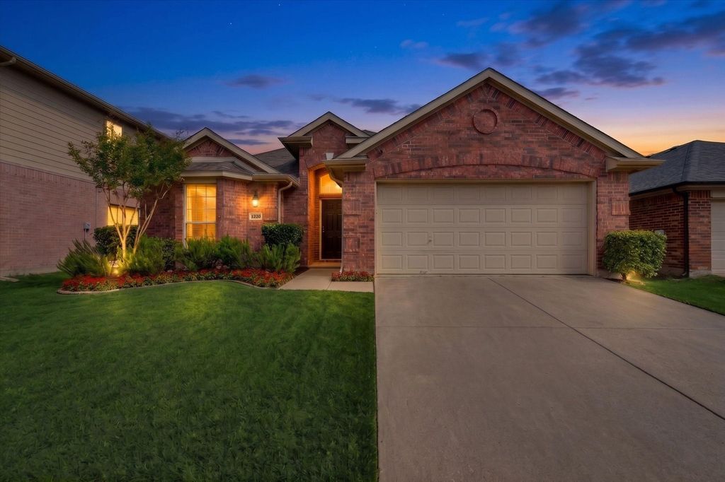 1220 Goldeneye, Aubrey, TX 76227