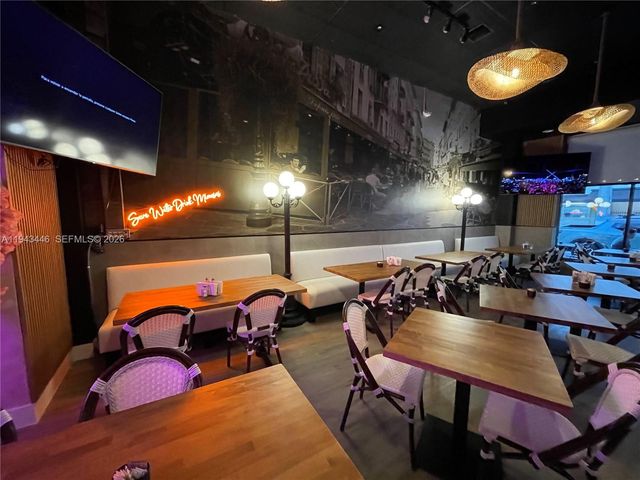 310 71st St, Miami Beach, FL 33141