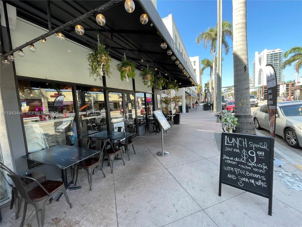 310 71st St, Miami Beach, FL 33141