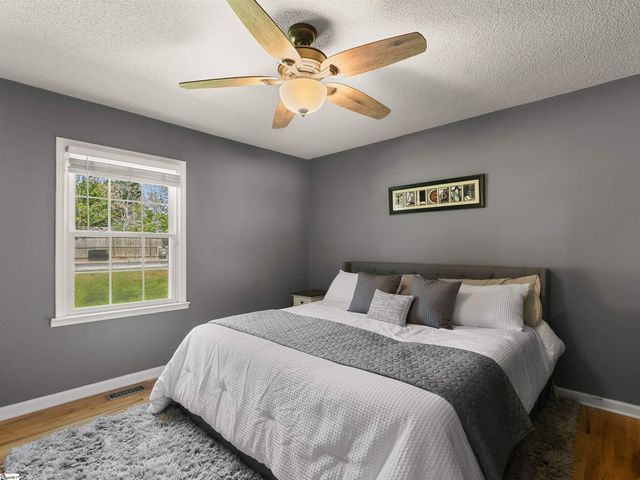 10300 Reidville Road, Greer, SC 29651