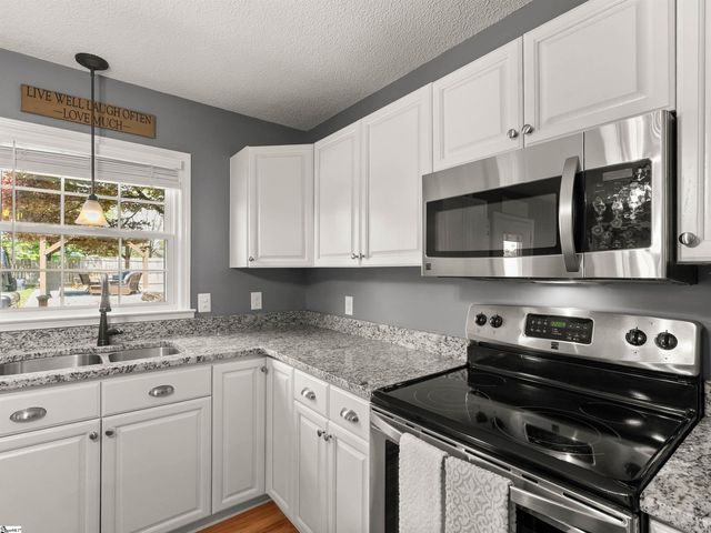 10300 Reidville Road, Greer, SC 29651