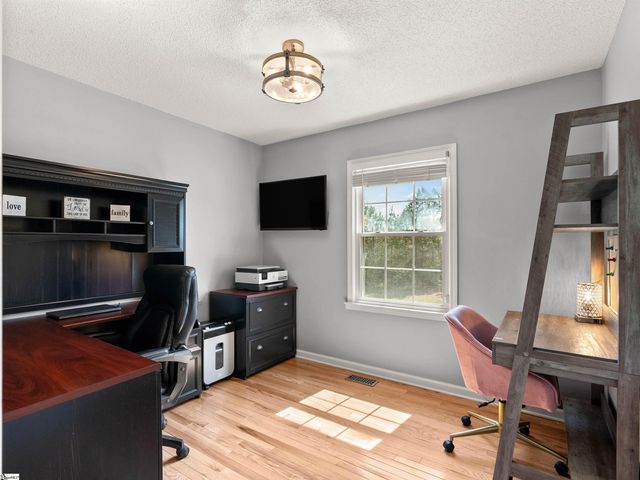 10300 Reidville Road, Greer, SC 29651