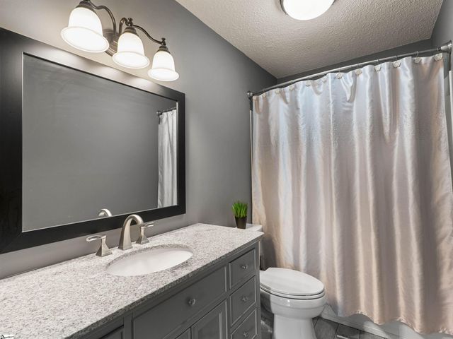 10300 Reidville Road, Greer, SC 29651